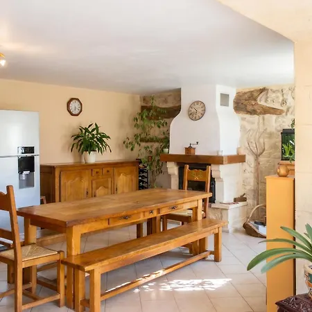 Maison De 3 Avec Piscine Partagee Jardin Clos Et Wifi A Victor La Coste Saint-Victor-la-Coste