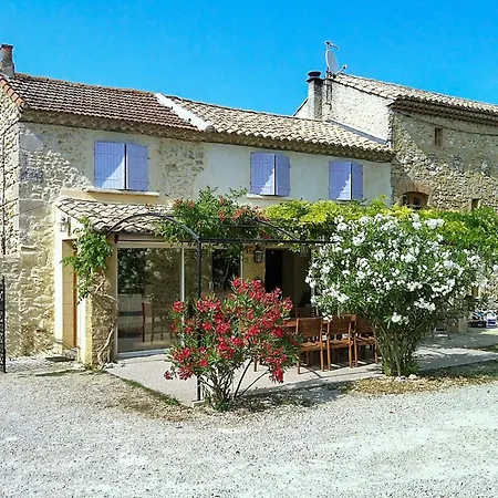 Maison De Charme A Avec Piscine Partagee Dom wakacyjny Saint-Victor-la-Coste